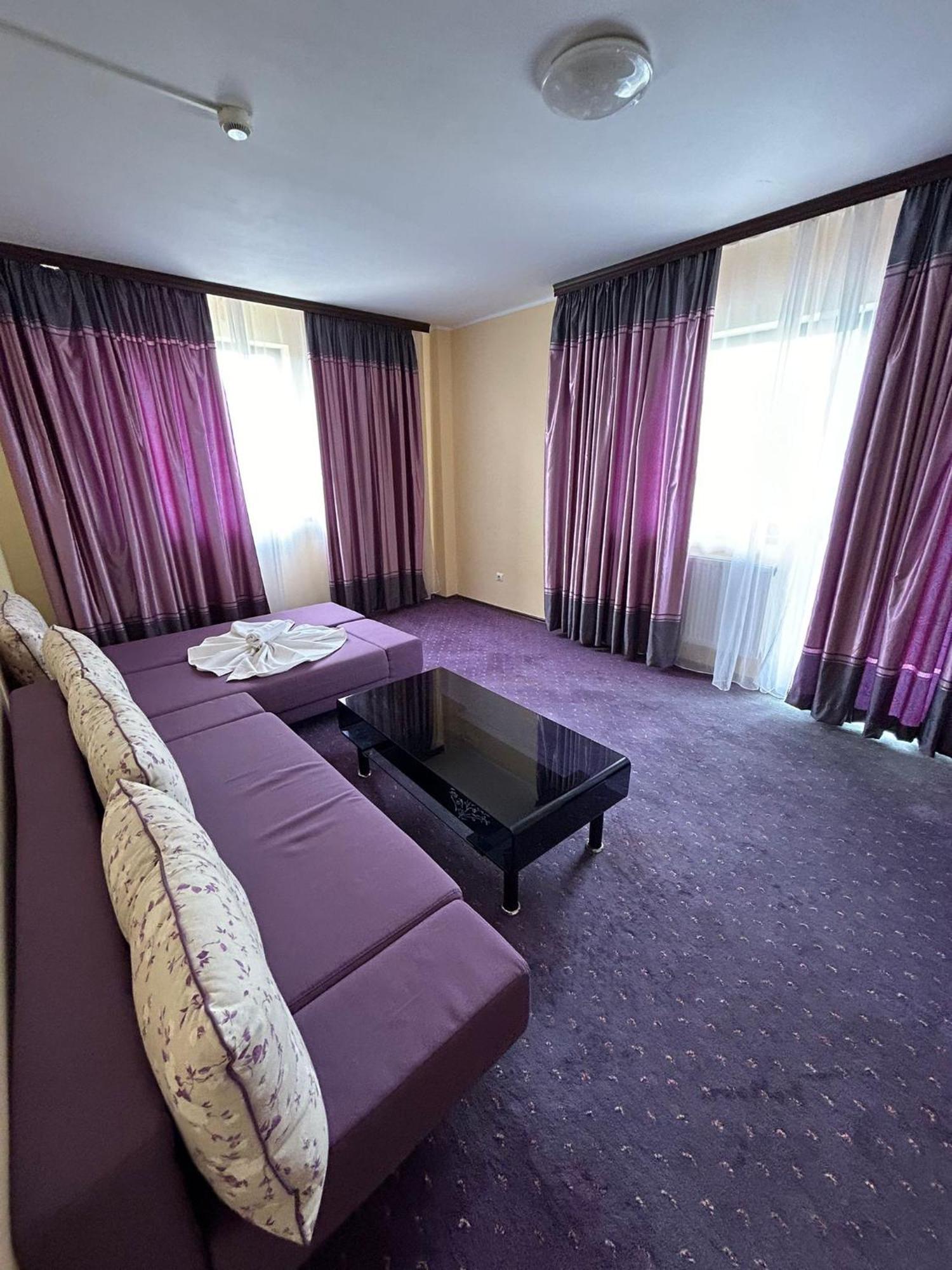 Orient Mamaia Nord Hotel Navodari Exterior photo
