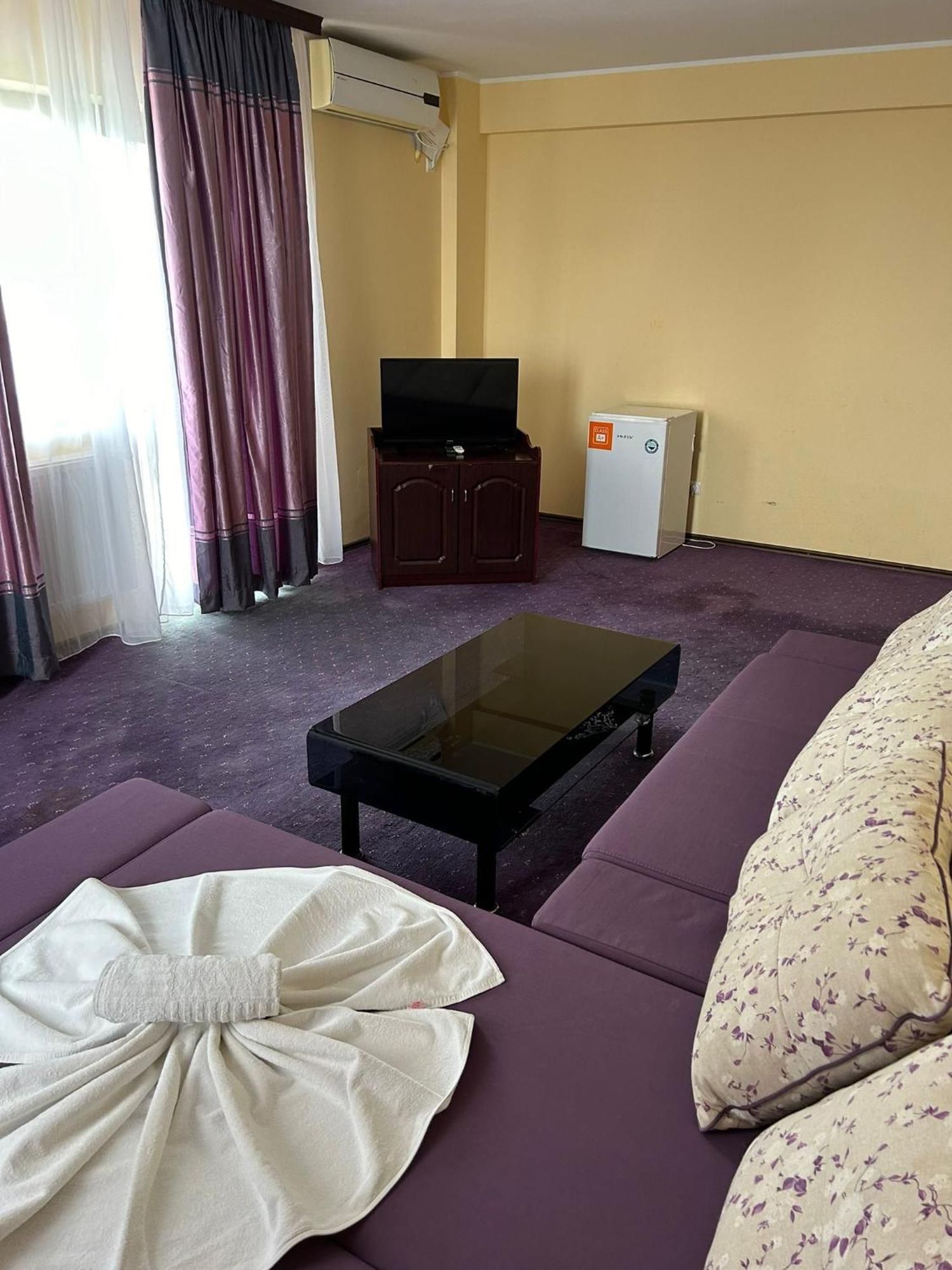 Orient Mamaia Nord Hotel Navodari Exterior photo