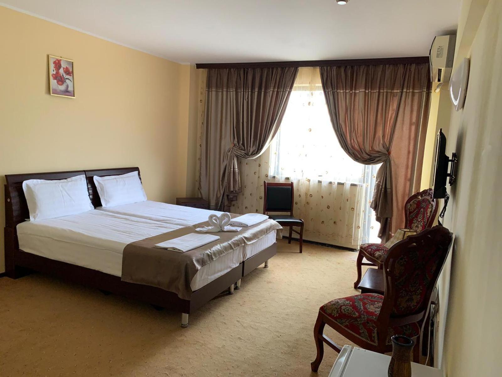 Orient Mamaia Nord Hotel Navodari Exterior photo